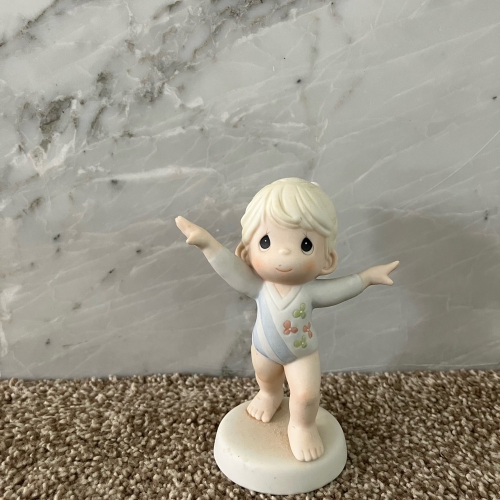 Precious Moments Gymnast Figurine - White and Cream